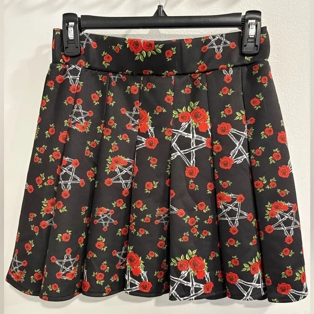 Elegant Black Skater Skirt with Red Rose Pentagram Floral Design